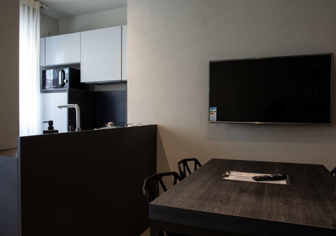 Astoria Living Apartments Болонья Екстер'єр фото
