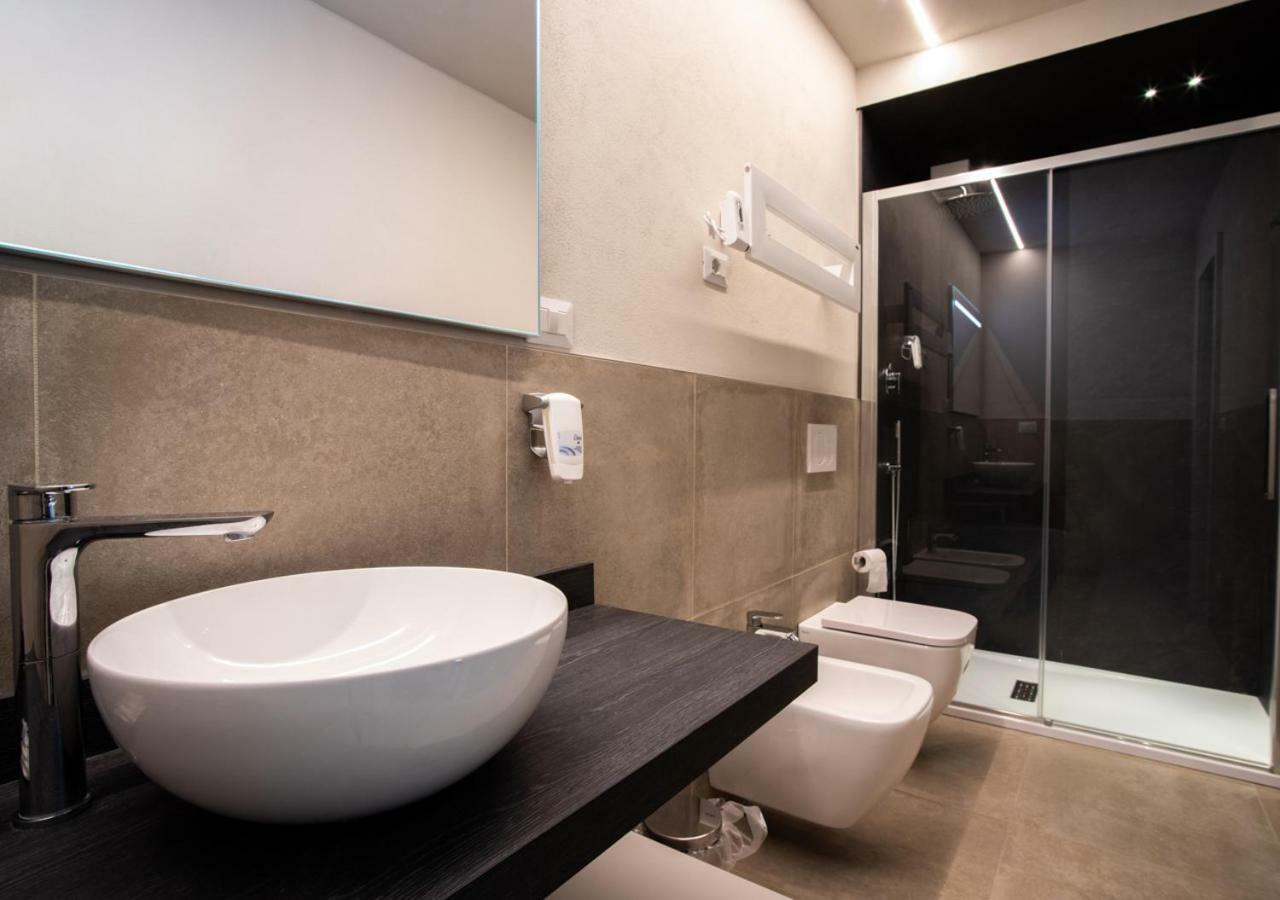 Astoria Living Apartments Болонья Екстер'єр фото