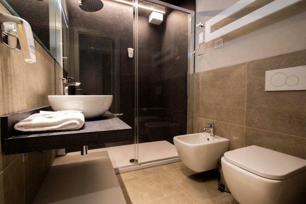 Astoria Living Apartments Болонья Екстер'єр фото